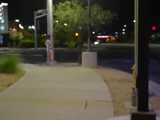 Трахання a streetwalker з немає кондом