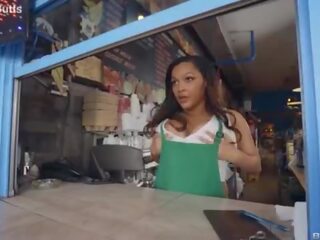 To titty barista - ashlyn peaks &sol; brazzers &sol; sông đầy đủ từ www&period;zzfull&period;com&sol;charm