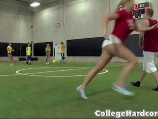 Đại học thể thao dodgeball trò chơi mau trở thành lõi cứng truy hoan tập wow cr12385